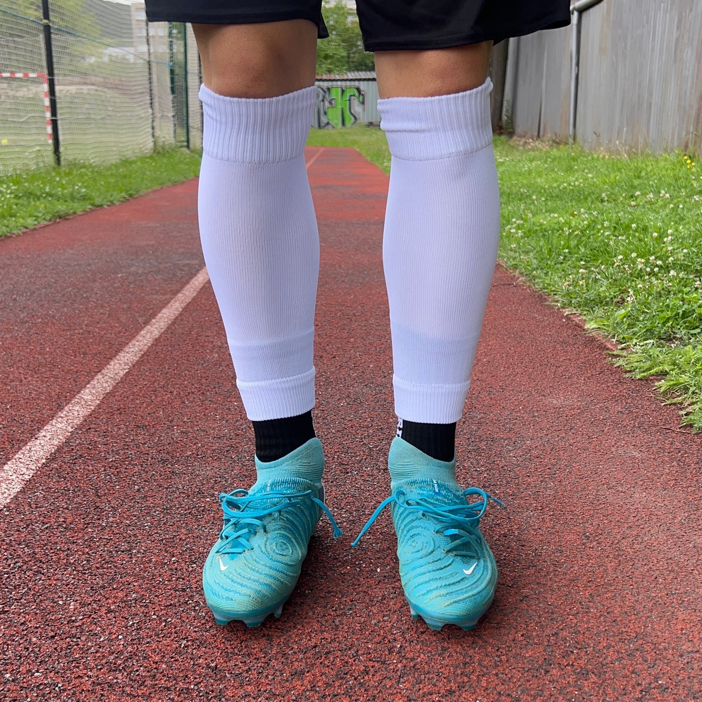 PRE-CUT SOCKS - WHITE