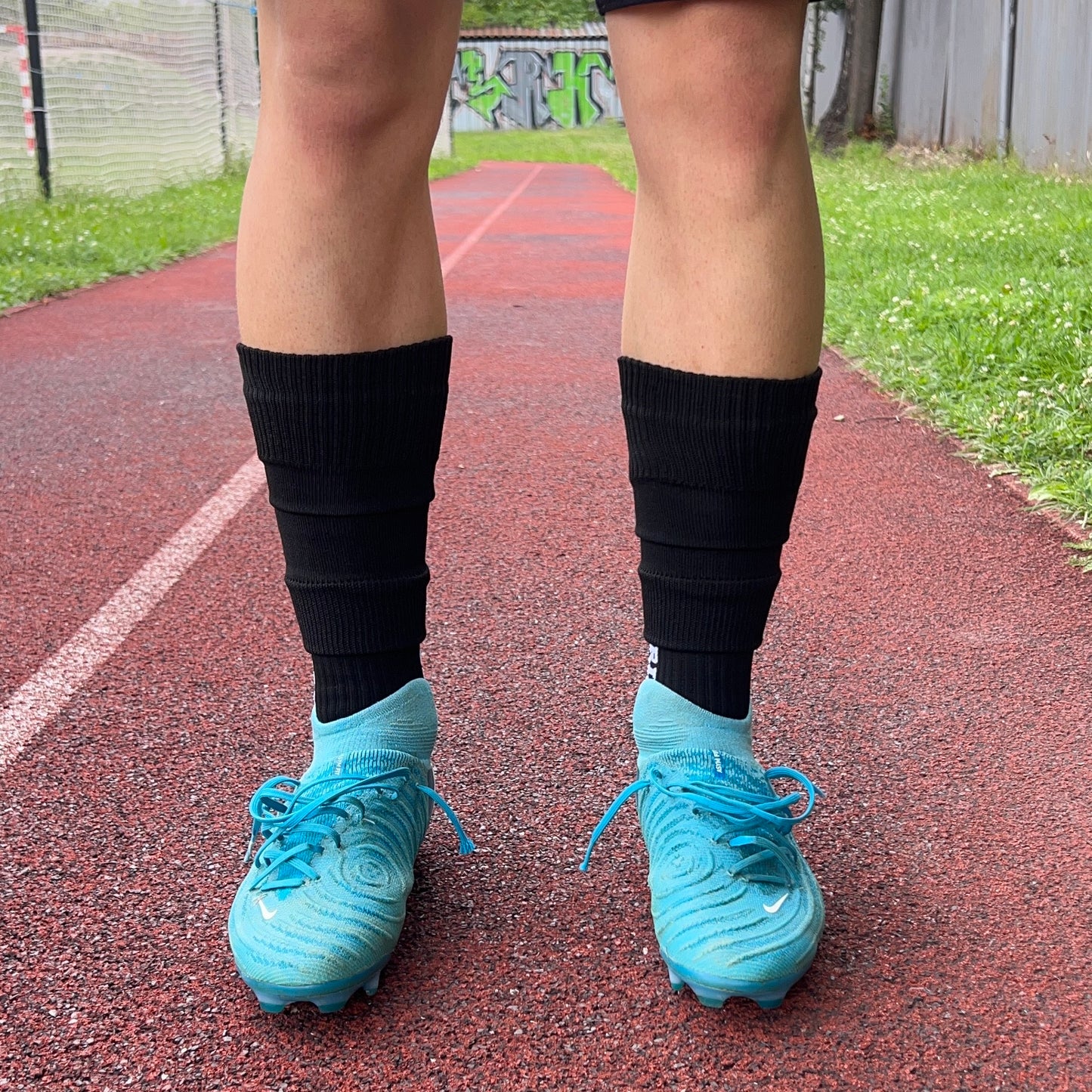 PRE-CUT SOCKS - BLACK
